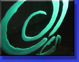 Shows with Edge Lighting.