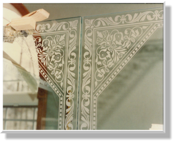 Fine Detailed Etched Surrounds the Entire Unit